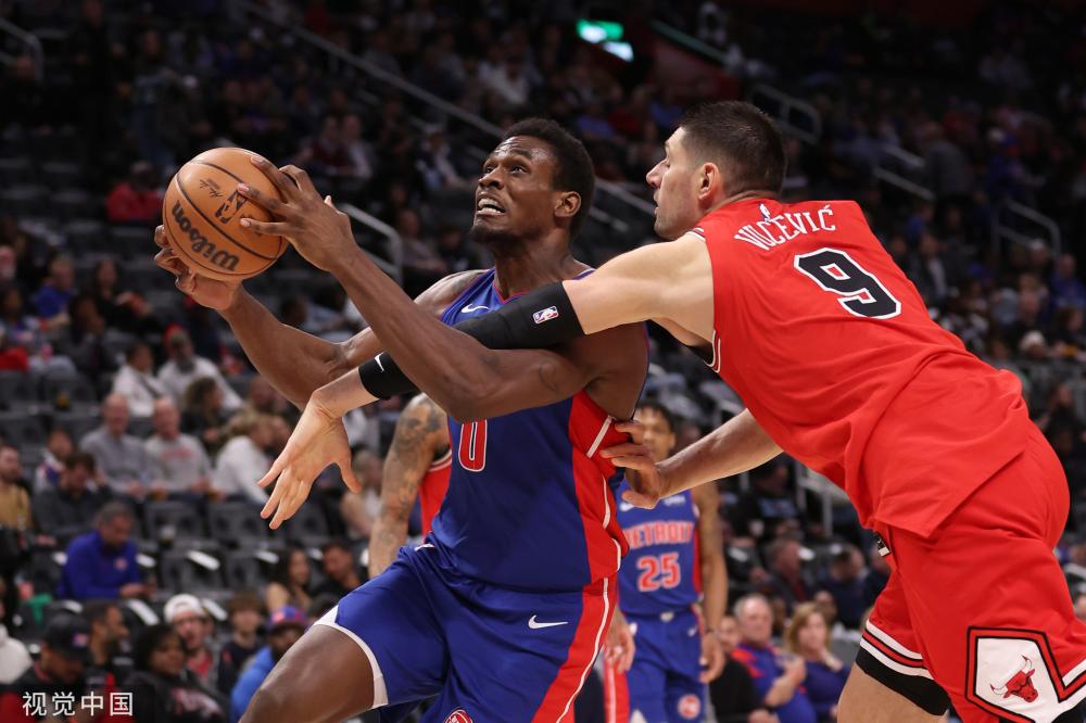 场展现出了 场展现出了