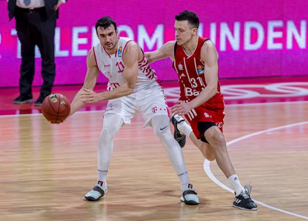 中展现出色 中展现出色