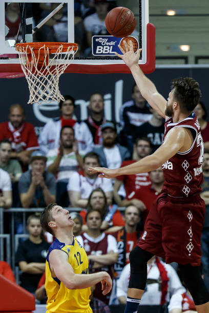 荣誉至关重 荣誉至关重