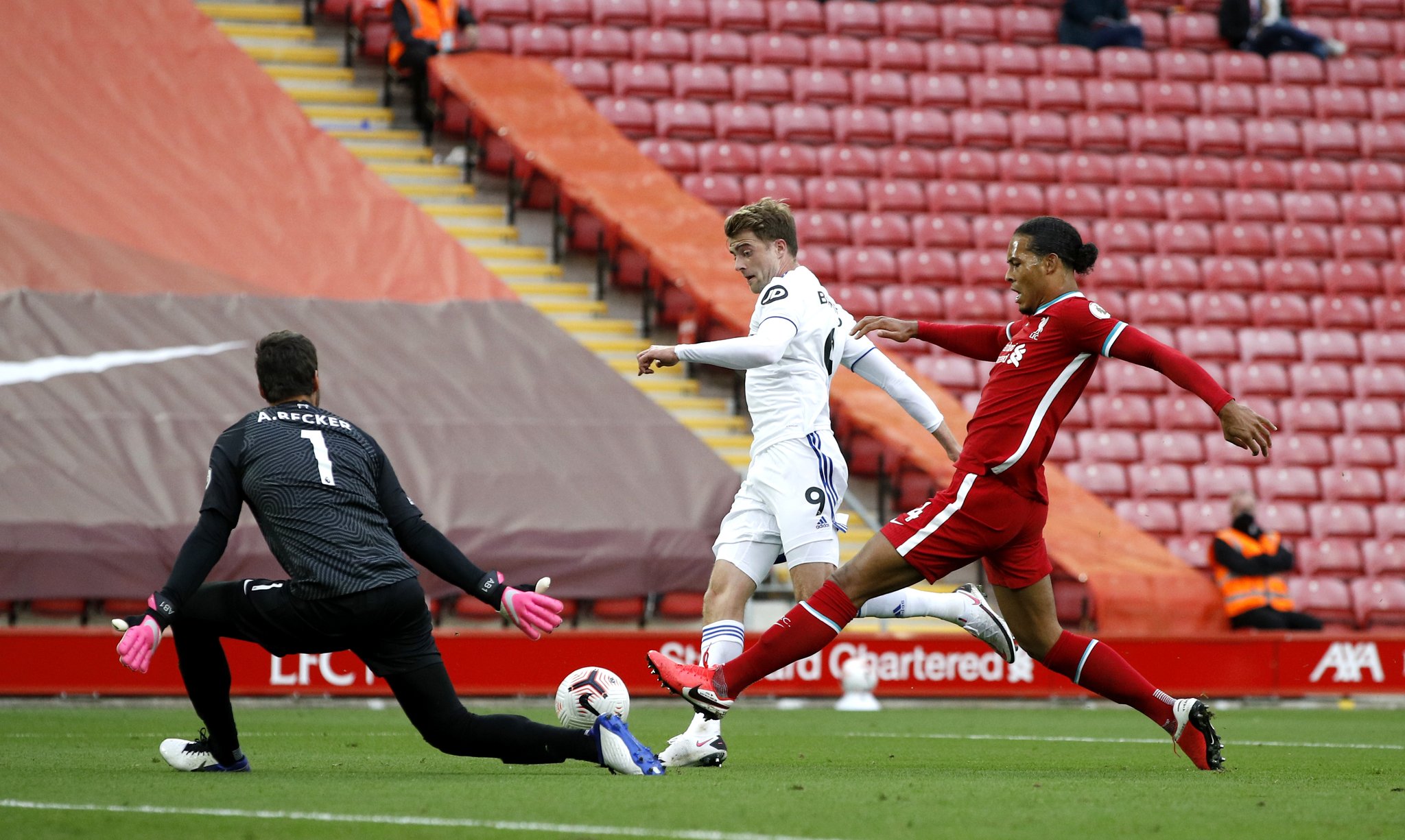 献和其在关 献和其在关